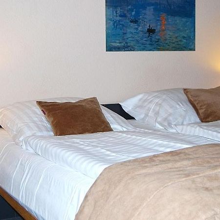 Hotel Central Gottingen Bagian luar foto