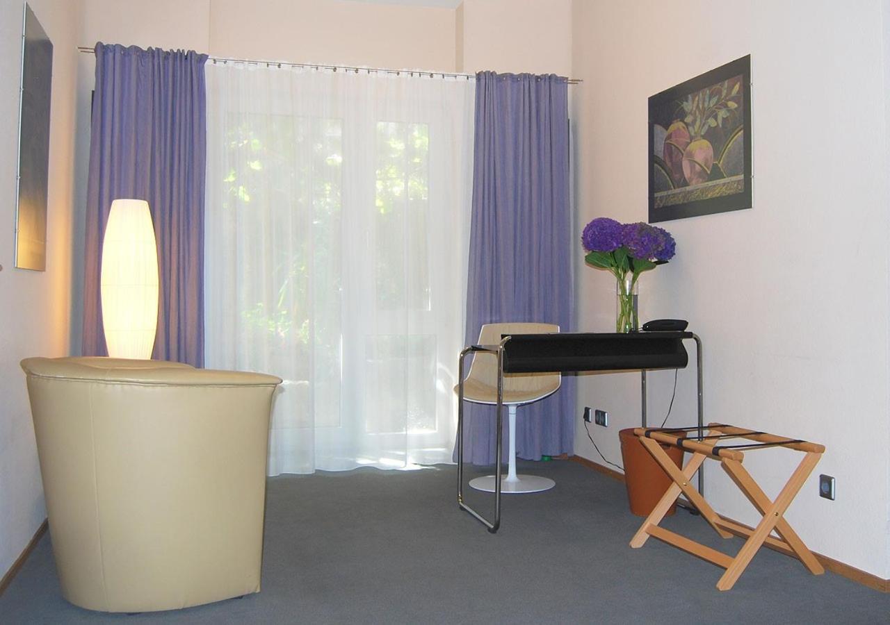 Hotel Central Gottingen Bagian luar foto